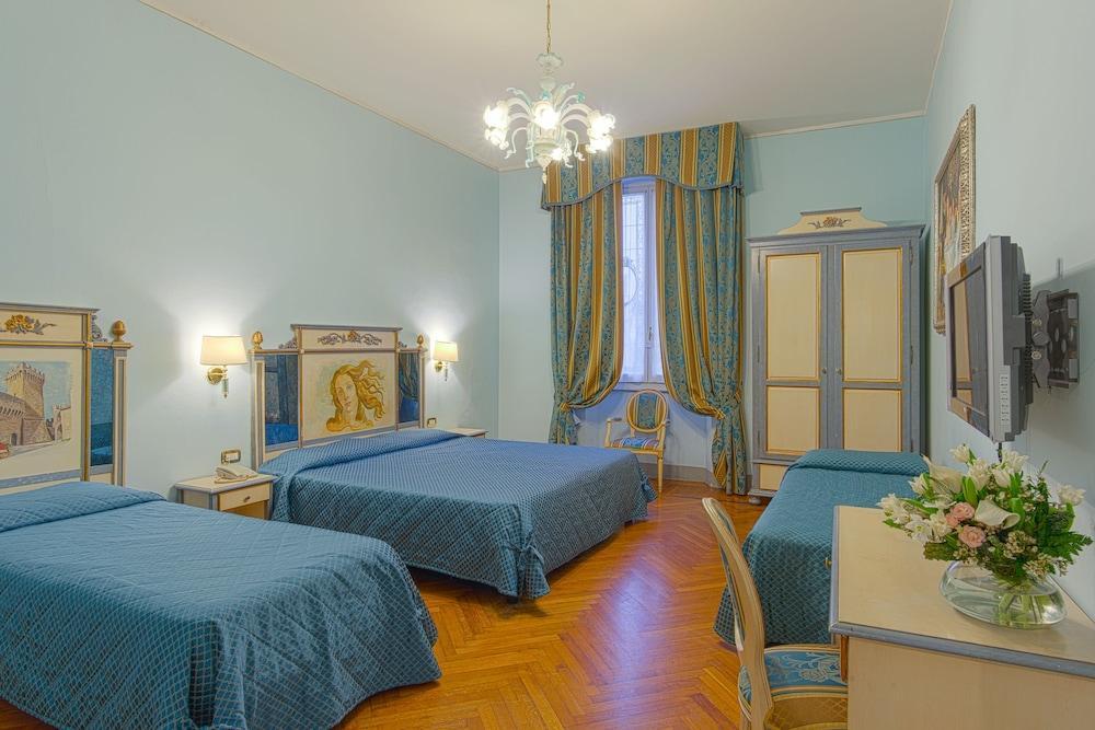 Hotel Donatello Florencia Exterior foto