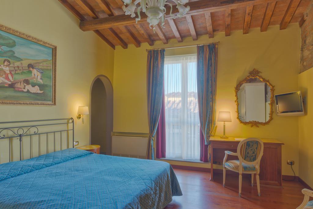 Hotel Donatello Florencia Exterior foto